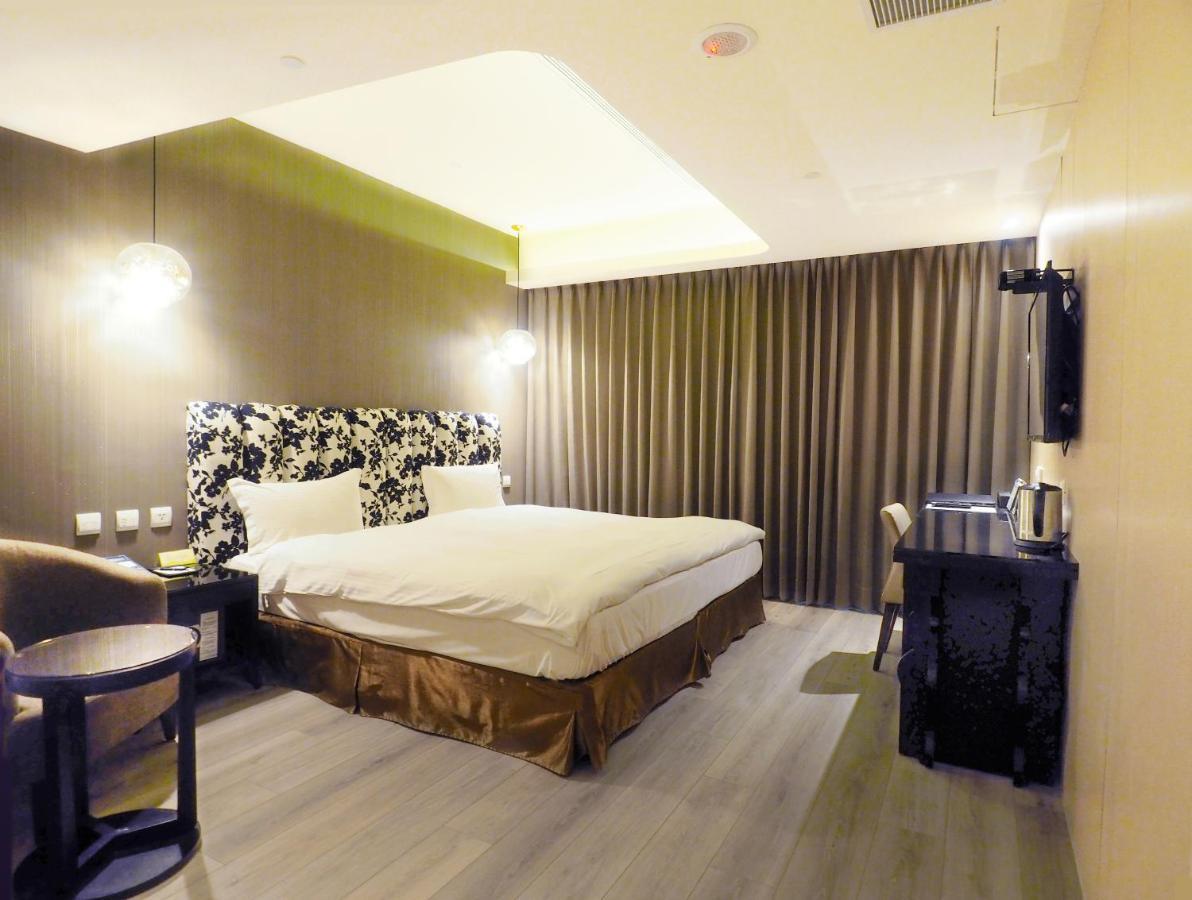 Stay Hotel - Taichung Yizhong Buitenkant foto