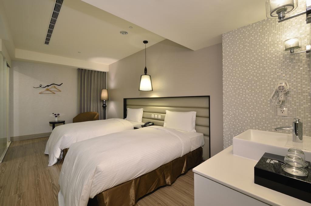 Stay Hotel - Taichung Yizhong Buitenkant foto