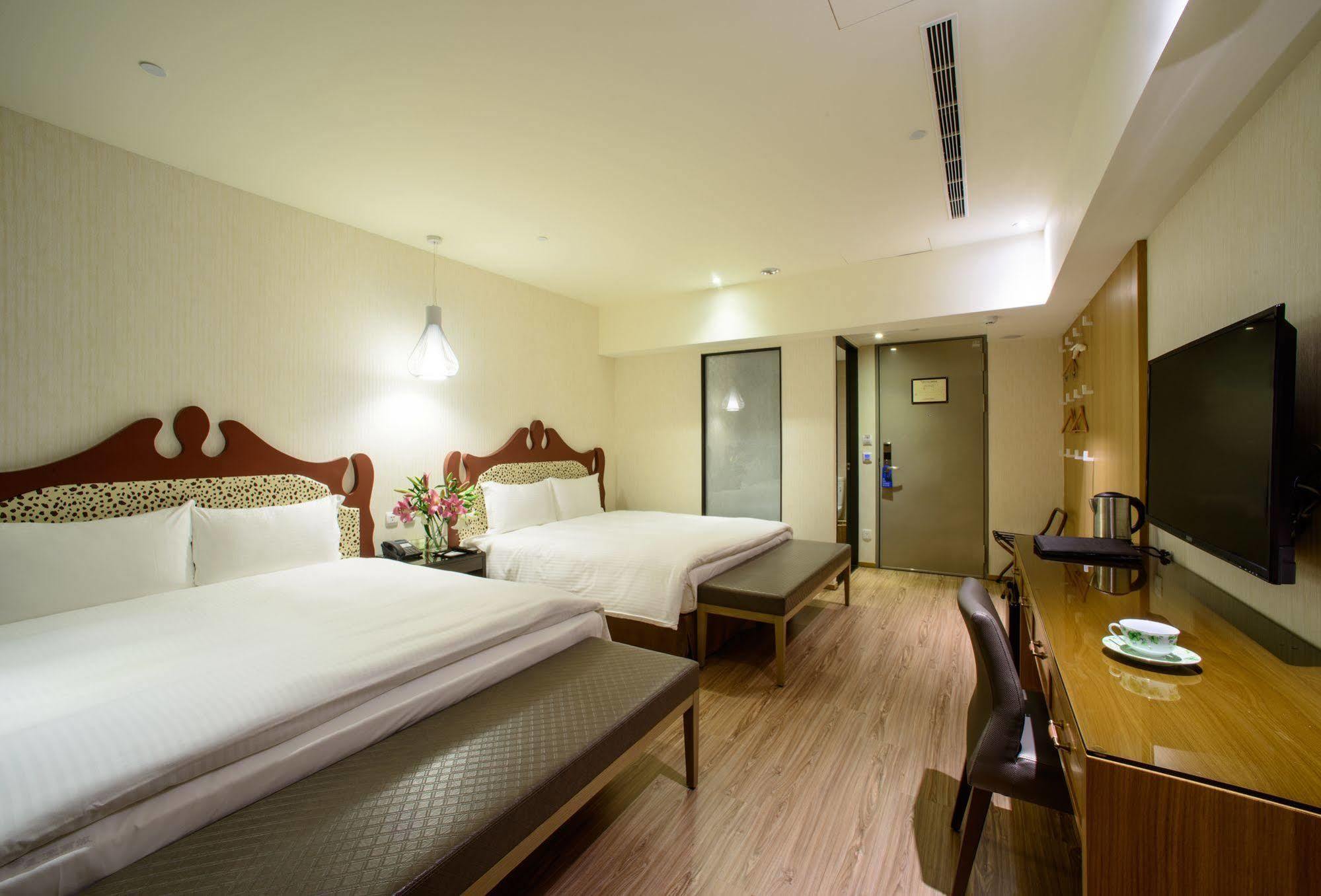Stay Hotel - Taichung Yizhong Buitenkant foto