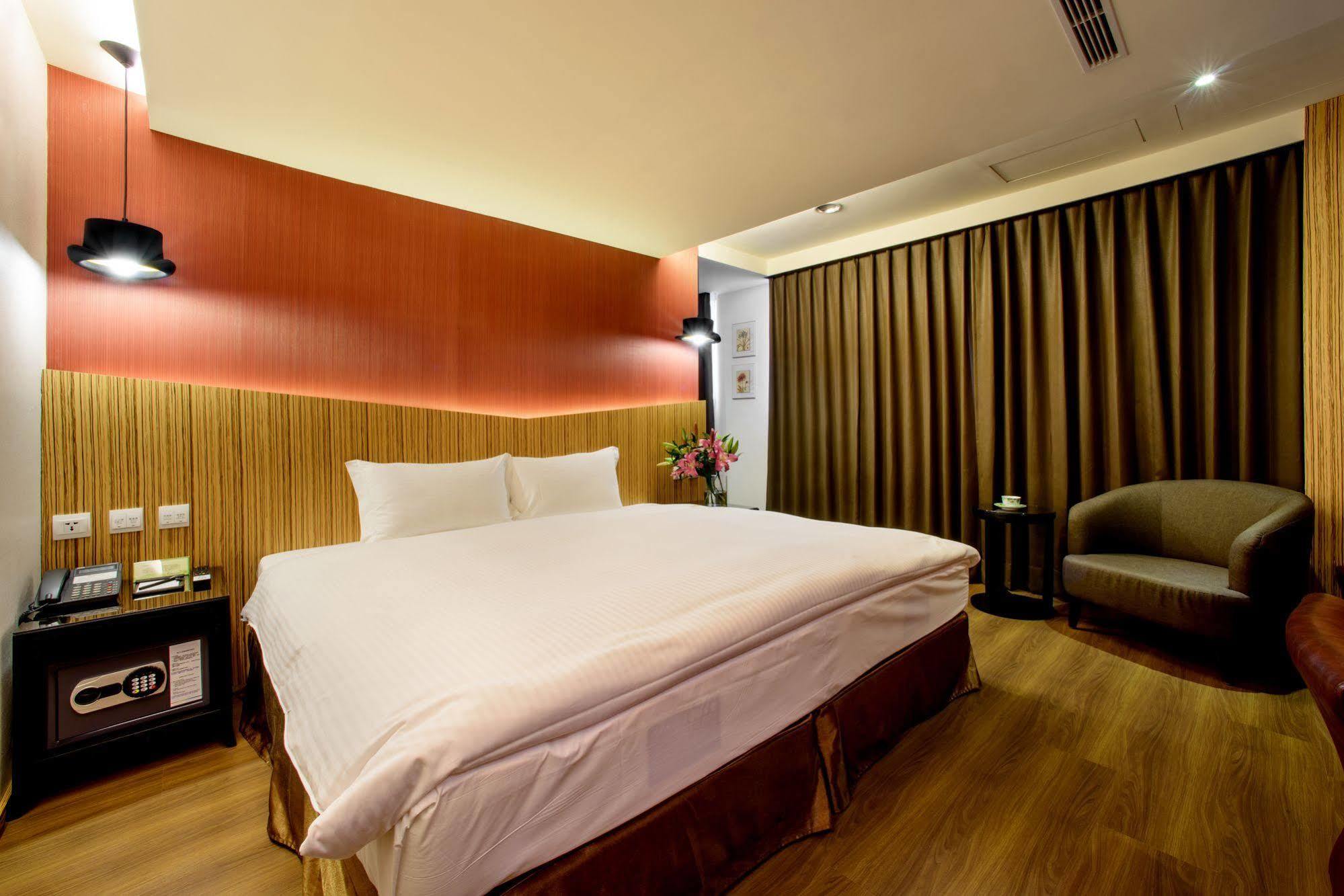 Stay Hotel - Taichung Yizhong Buitenkant foto